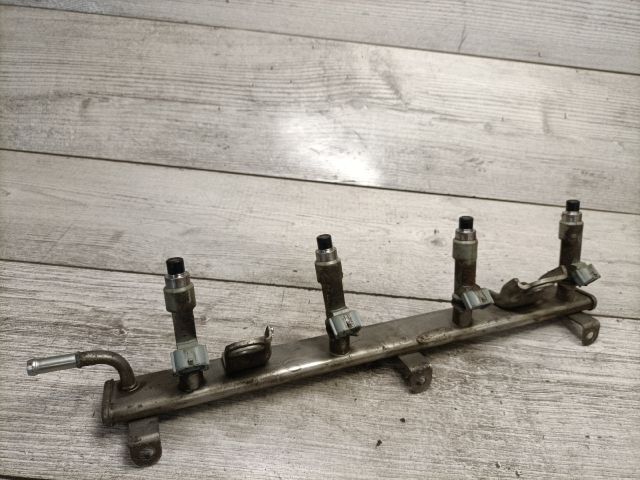 bontott SUZUKI SX4 Porlasztó (1 db)