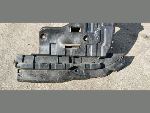 bontott SUZUKI SX4 Alsó Motorburkolat