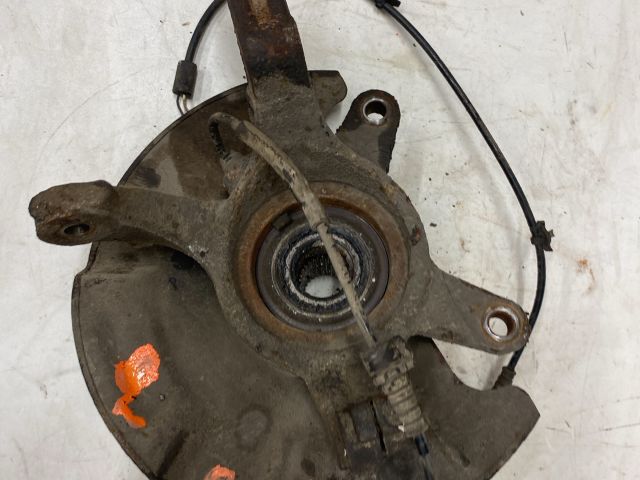 bontott SUZUKI SX4 Bal első Csonkállvány Kerékaggyal