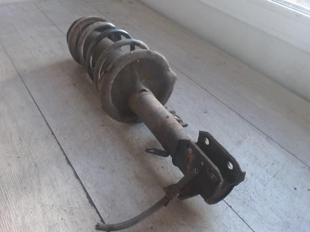 bontott SUZUKI SX4 Bal első Gólyaláb (Lengécsillapító, Rugó)