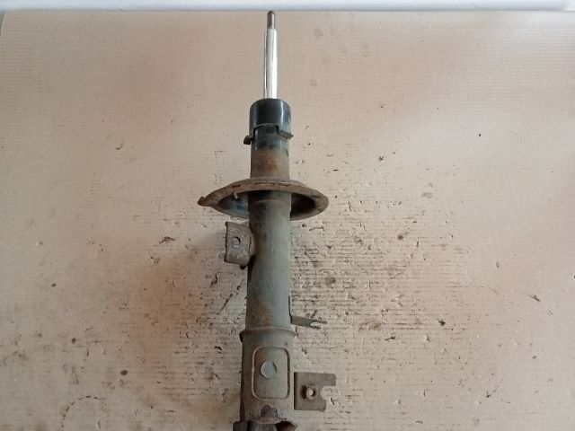 bontott SUZUKI SX4 Bal első Lengéscsillapító