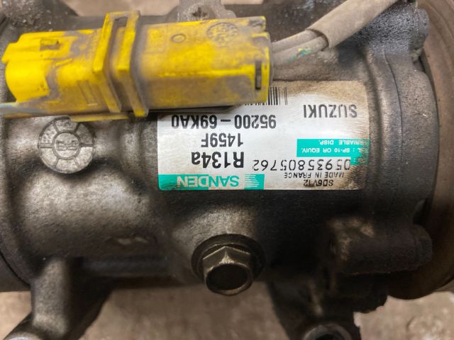 bontott SUZUKI SX4 Klímakompresszor