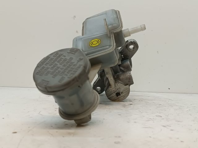 bontott SUZUKI SX4 Főfékhenger