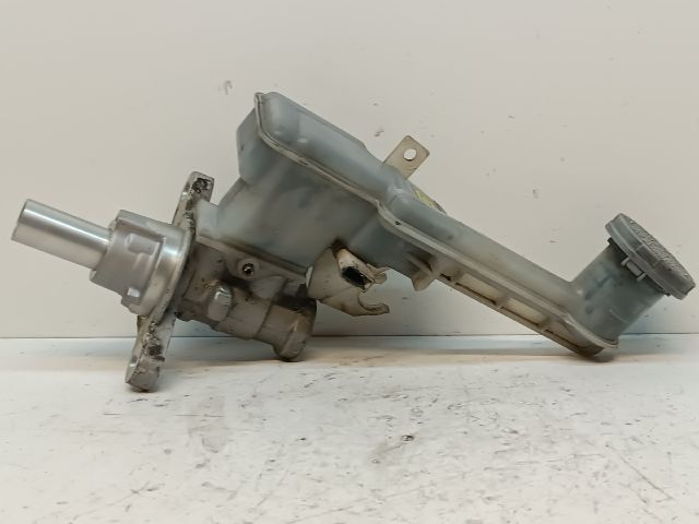 bontott SUZUKI SX4 Főfékhenger