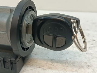bontott SUZUKI SX4 Gyújtáskapcsoló Házzal