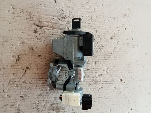 bontott SUZUKI SX4 Gyújtáskapcsoló