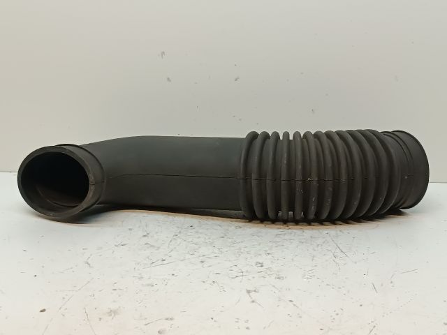 bontott SUZUKI SX4 Légbeömlő Cső