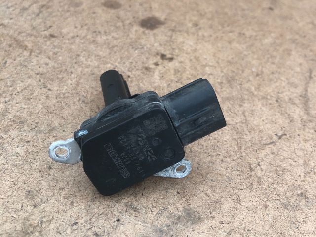 bontott SUZUKI SX4 Légtömegmérő