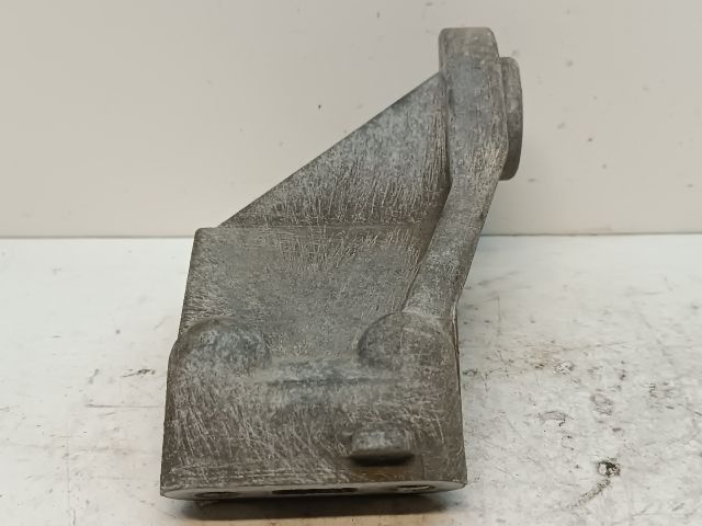 bontott SUZUKI SX4 Motor Tartó Bak (Fém)