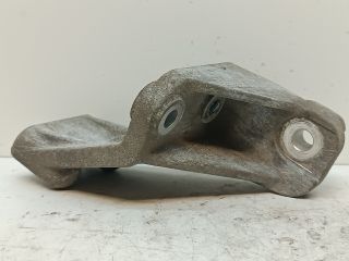 bontott SUZUKI SX4 Motor Tartó Bak (Fém)