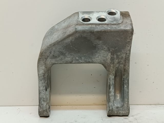 bontott SUZUKI SX4 Motor Tartó Bak (Fém)