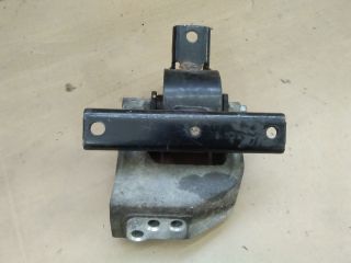 bontott SUZUKI SX4 Motor Tartó Bak (Fém)