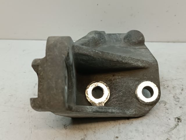 bontott SUZUKI SX4 Motor Tartó Bak (Fém)