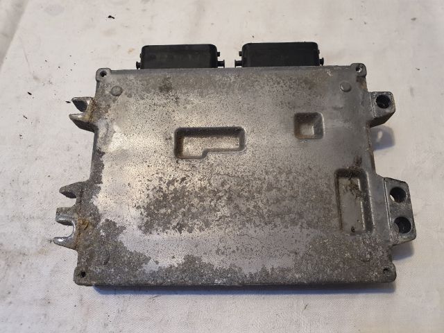 bontott SUZUKI SX4 Motorvezérlő