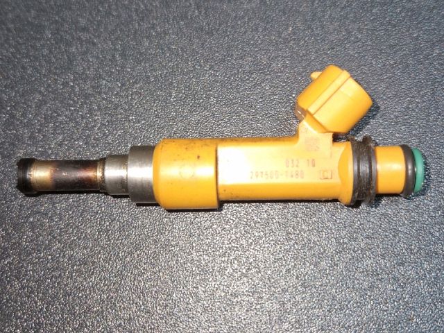 bontott SUZUKI SX4 Porlasztó (1 db)