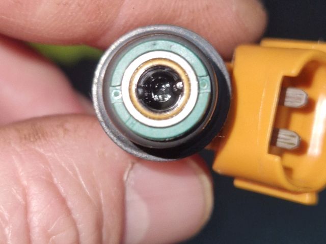 bontott SUZUKI SX4 Porlasztó (1 db)