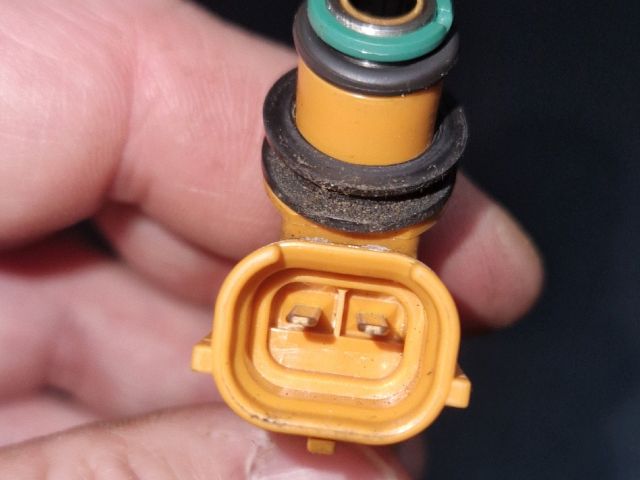 bontott SUZUKI SX4 Porlasztó (1 db)