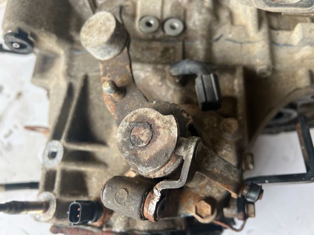 bontott SUZUKI SX4 Váltó (Mechanikus)