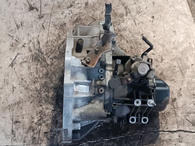 bontott SUZUKI SX4 Váltó (Mechanikus)