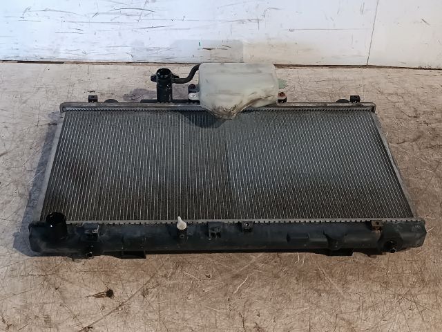 bontott SUZUKI SX4 Vízhűtő Radiátor (Klímás)