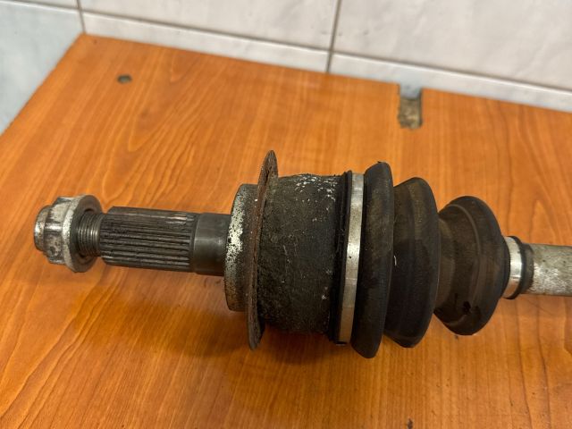 bontott SUZUKI SX4 Jobb Féltengely