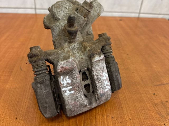 bontott SUZUKI SX4 Jobb hátsó Féknyereg Munkahengerrel