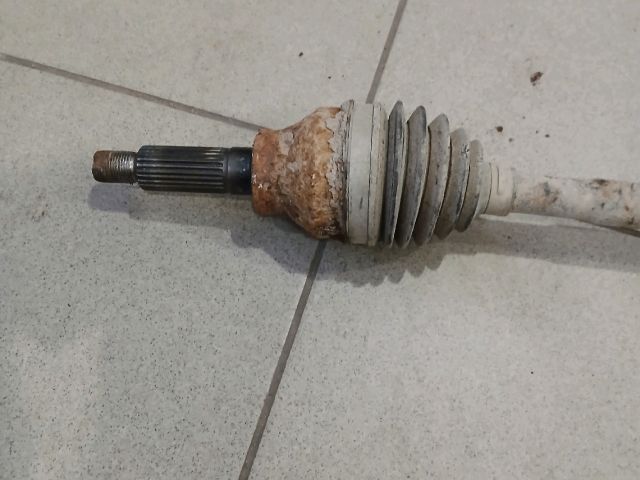 bontott SUZUKI SX4 Jobb hátsó Féltengely