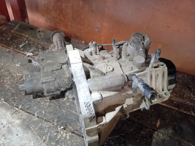 bontott SUZUKI SX4 Váltó (Mechanikus)