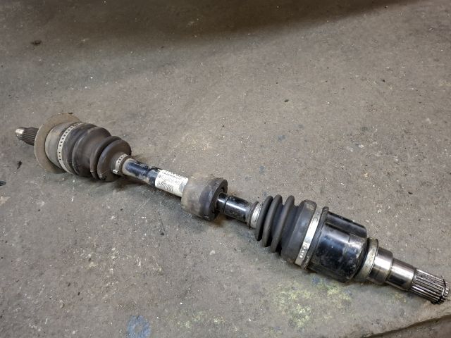 bontott SUZUKI SX4 Bal Féltengely