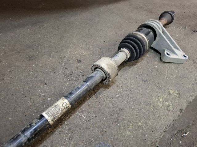 bontott SUZUKI SX4 Jobb Féltengely