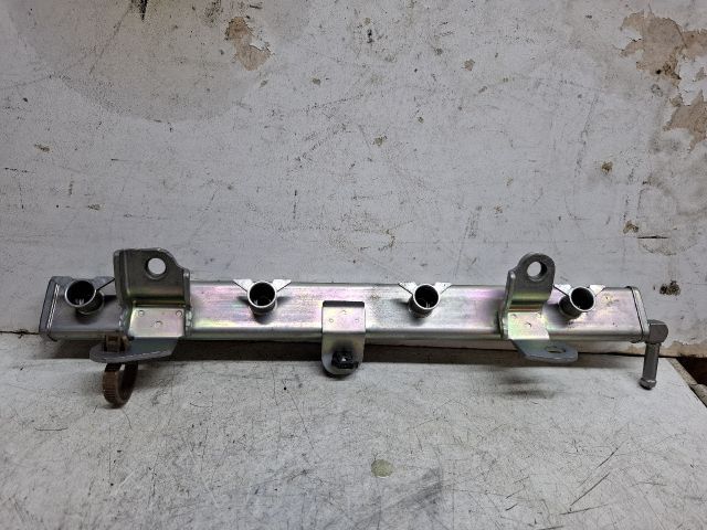 bontott SUZUKI SX4 Közösnyomócső