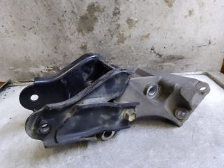 bontott SUZUKI SX4 Motor Tartó Bak (Fém)