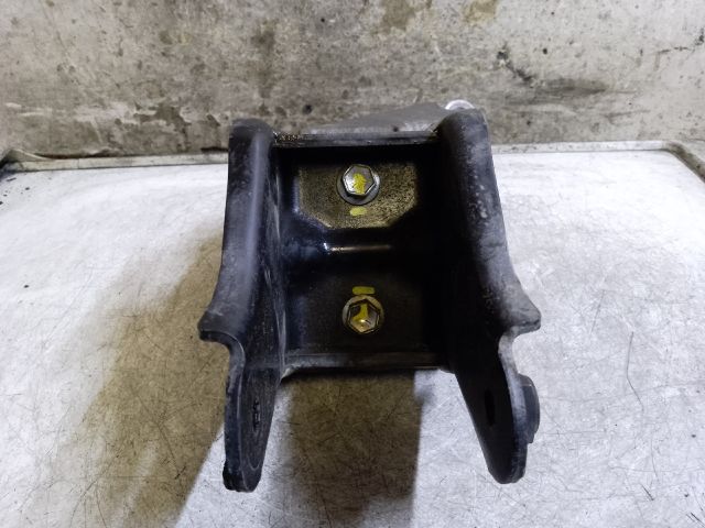 bontott SUZUKI SX4 Motor Tartó Bak (Fém)