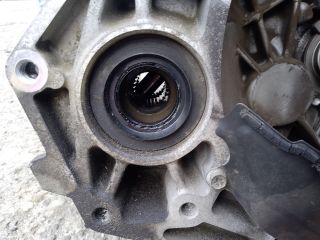 bontott SUZUKI SX4 Váltó (Mechanikus)