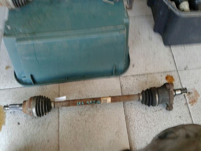 bontott SUZUKI SX4 Jobb hátsó Féltengely