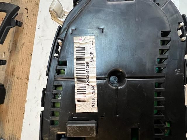 bontott SUZUKI SX4 Kilométeróra