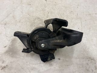 bontott SUZUKI SX4 Motor Tartó Bak Jobb