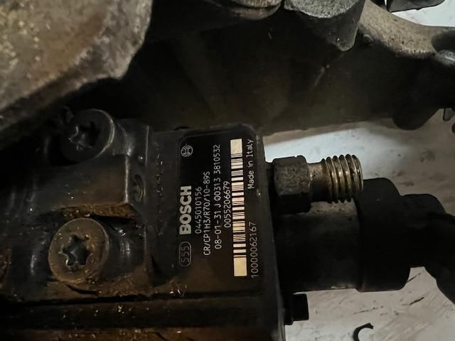 bontott SUZUKI SX4 Nagynyomású Szivattyú