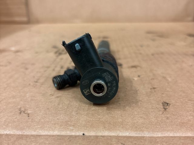 bontott SUZUKI SX4 Porlasztó (1 db)