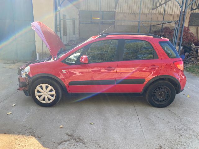 bontott SUZUKI SX4 Szervó Tartó Bak (Magában)