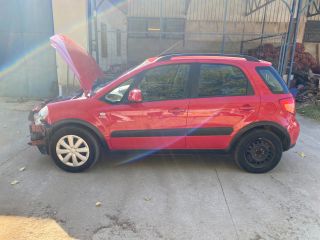 bontott SUZUKI SX4 Üzemanyagszint Jeladó