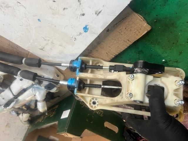 bontott SUZUKI SX4 Váltó Bowden