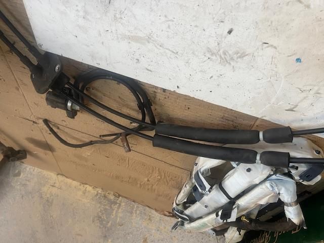 bontott SUZUKI SX4 Váltó Bowden