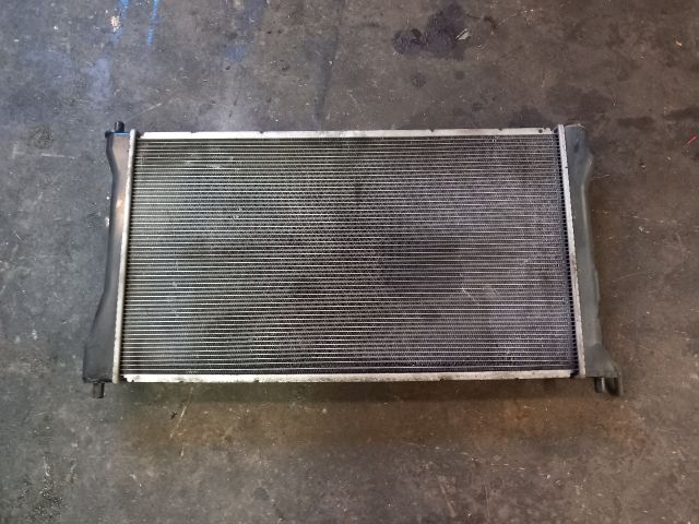 bontott SUZUKI SX4 Vízhűtő Radiátor (Klímás)