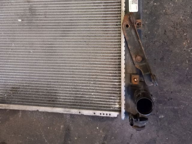 bontott SUZUKI SX4 Vízhűtő Radiátor (Klímás)