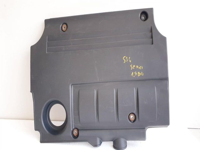 bontott SUZUKI SX4 Felső Motorburkolat