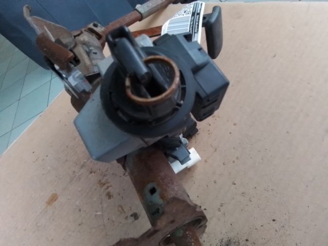 bontott SUZUKI SX4 Gyújtáskapcsoló