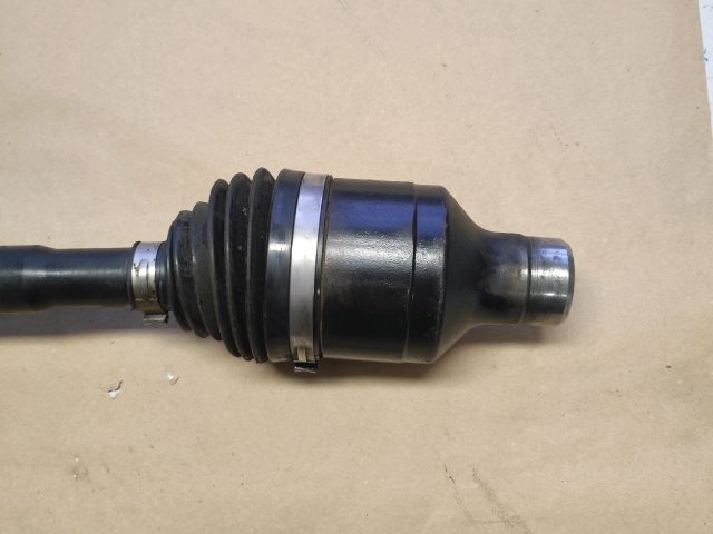 bontott SUZUKI SX4 Jobb Féltengely