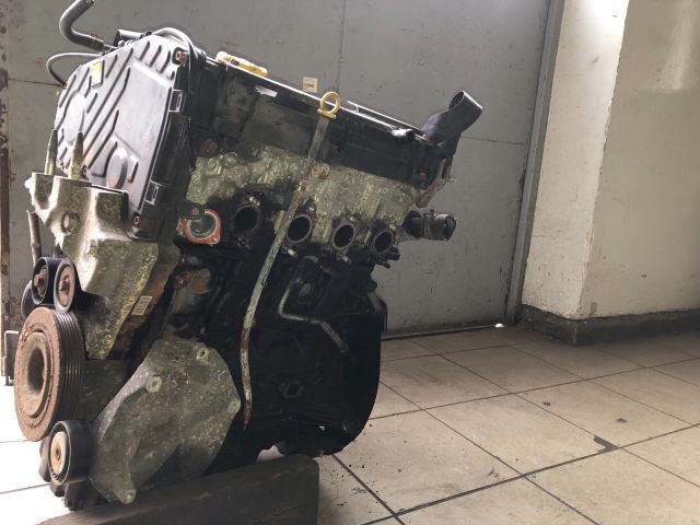 bontott SUZUKI SX4 Motor (Fűzött blokk hengerfejjel)