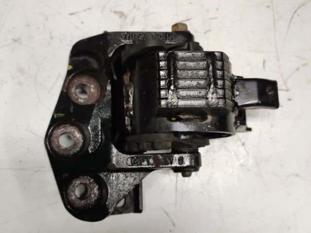 bontott SUZUKI SX4 Motor Tartó Bak (Fém)